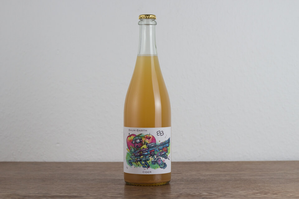 Komplette ausgestattete Cider-Flasche vom Weingut Baum-Barth